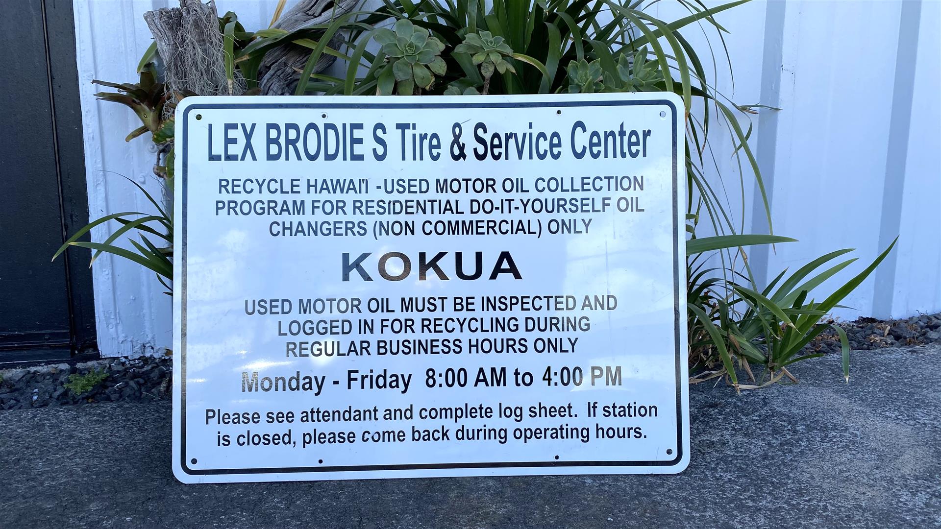 LEX BRODIE'S TIRE IN HILO is a Used Motor Oil Recycle Station